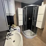 Adam & Eva, Near Terme Olimia, Free Parking פודצ'טרטק