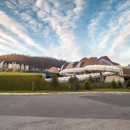 Adam & Eva, Near Terme Olimia, Free Parking شقة بوتْشيترتيك