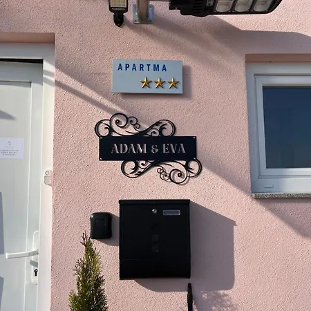 Adam & Eva, Near Aqualuna, Free Parking Апартаменты Подчетртек