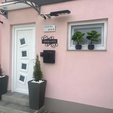 Апартаменты Adam & Eva, Near Aqualuna, Free Parking *